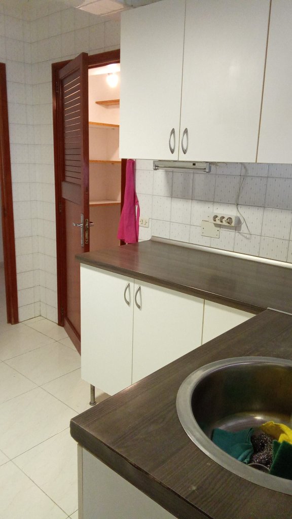 RENT: DETACHED SINGLE-FAMILY HOUSE (CHALET)