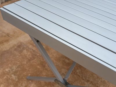 Mesa de camping de aluminio