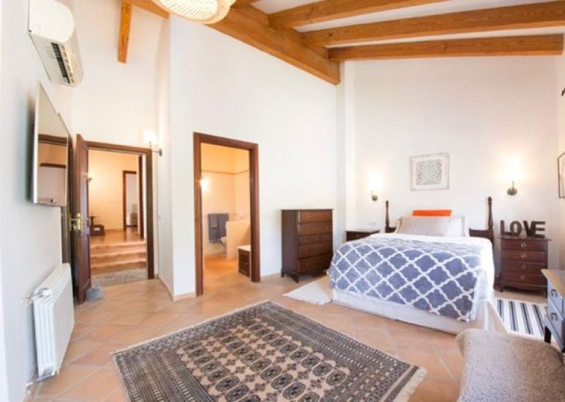 Andratx-Kurzzeitvermietung für 1 bis 2 Monate - Stadthaus mit Pool.