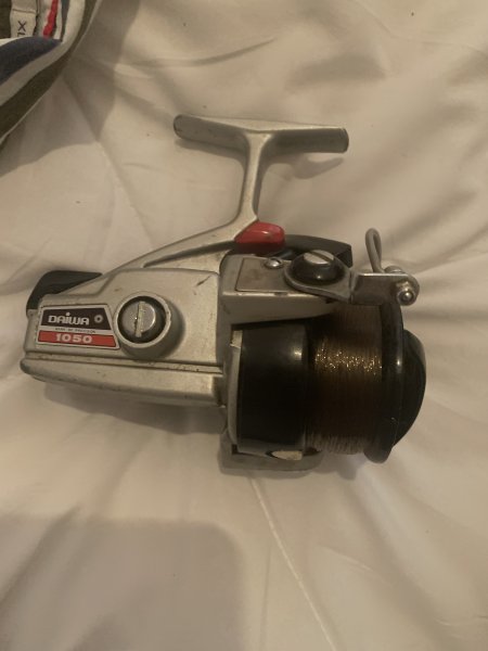 Fishing reels