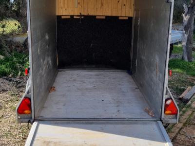 Anhänger/ Container- VERMIETUNG