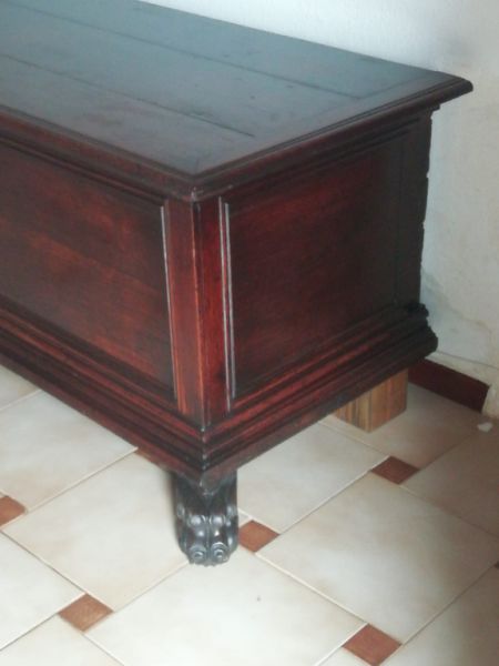 Antike Holzkommode - Truhe