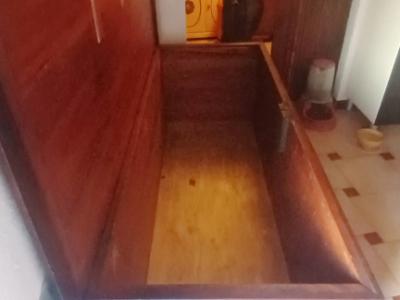 Antike Holzkommode - Truhe