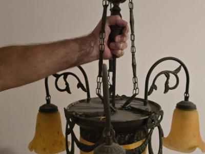 lámpara antigua modernista