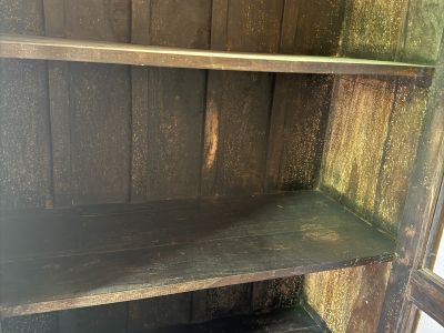 Antike Vitrine abzugeben