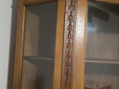 antiker Eckschrank in Nußbaum, Louis Seize