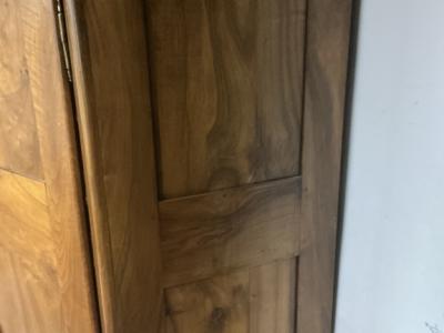 Armario antiguo de madera de cerezo – trabajo artesanal macizo, original, c. s. XIX – desmontable