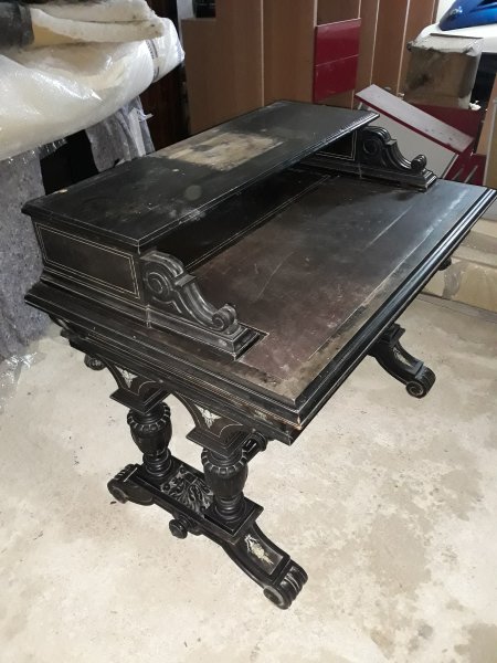 escritorio antiguo