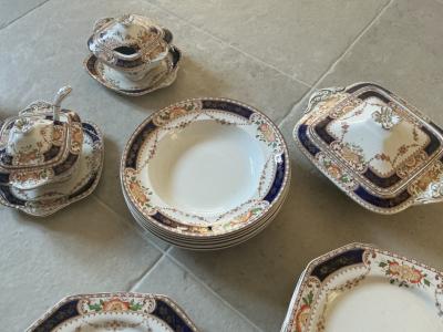 Antique English dinner service from Stratford / England