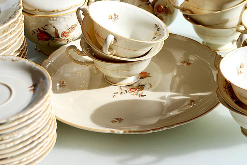 Antique Tettau Coffee Service (40 pieces) 12 persons Ivory Porcelain Gold Rim 1950s