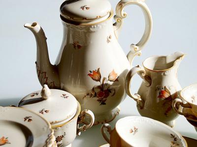 Antique Tettau Coffee Service (40 pieces) 12 persons Ivory Porcelain Gold Rim 1950s