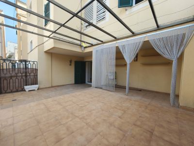 Apartment with large outdoor areas, modern kitchen, underground parking Portocristo