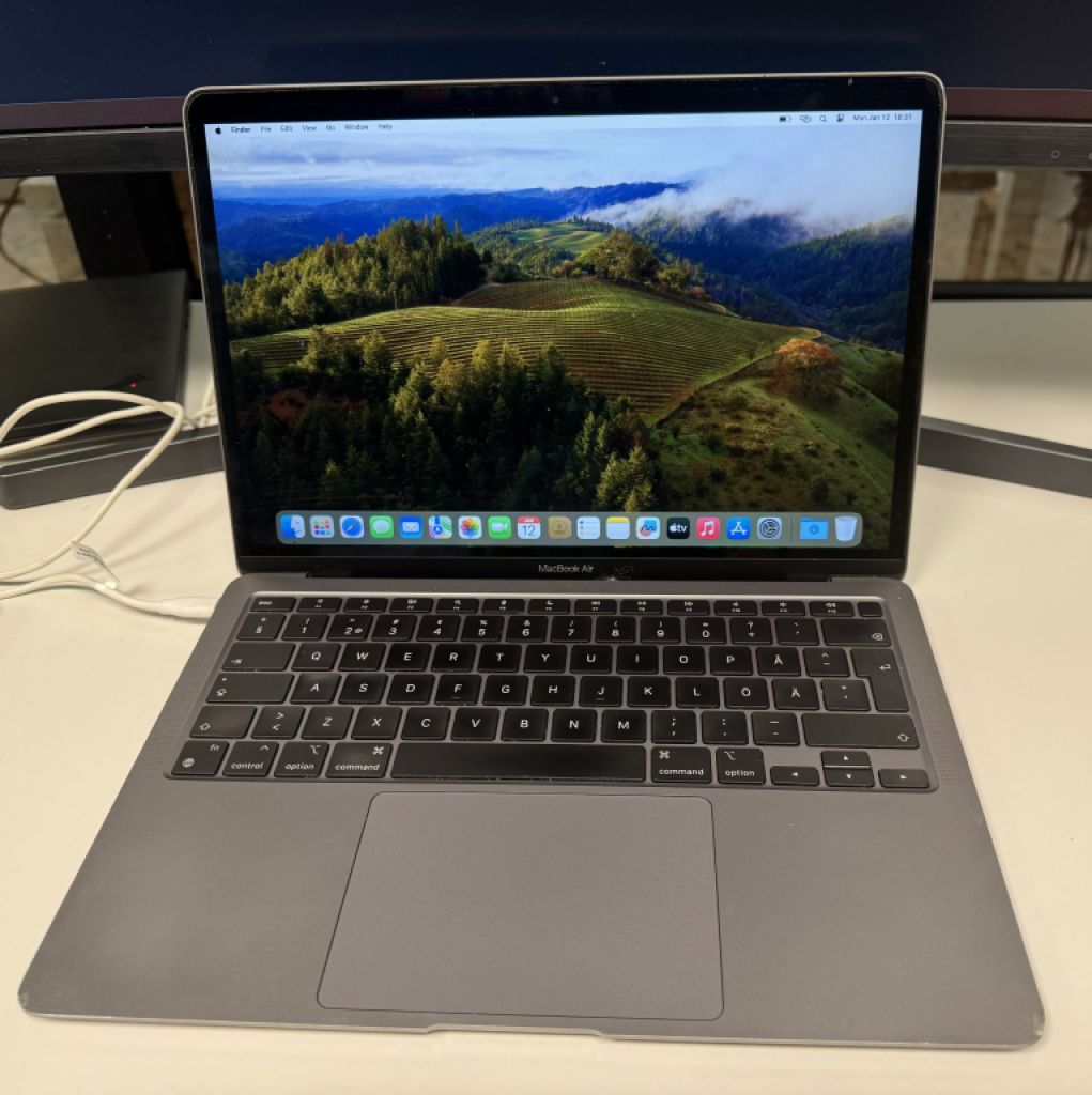 Apple MacBook Air M1 13"