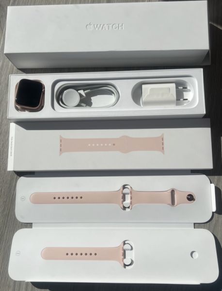 Apple Watch 4 Cellular und GPS, Rose