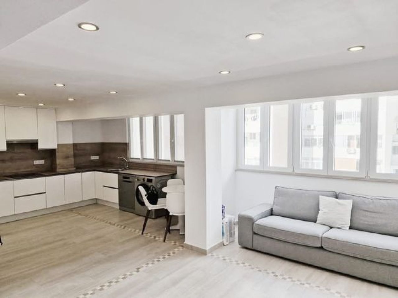 Arenal, large apartment with sea view