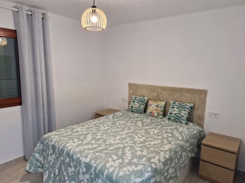 Arenal, large apartment with sea view