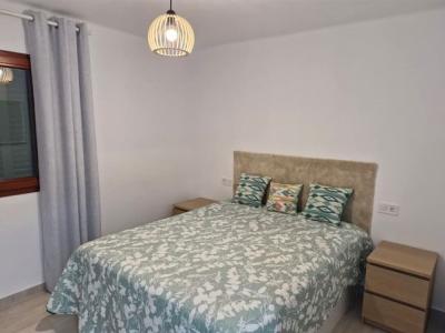 Arenal, large apartment with sea view