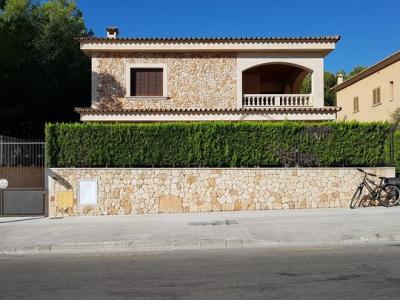 Arenal - Villa close to the beach