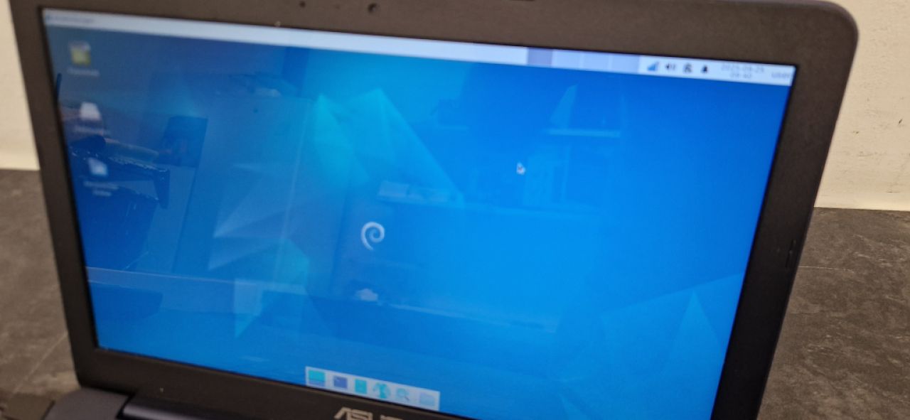 Asus EeePC Netbook Minu Notebook, funktionsfähig, 11" Intel CPU