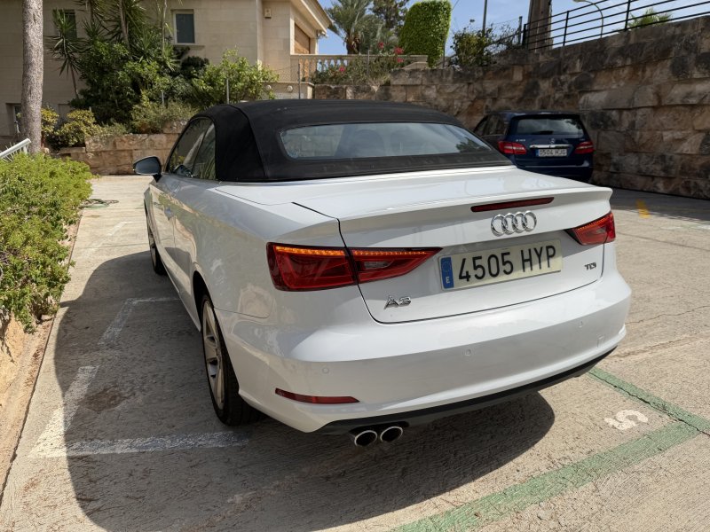 AUDI A3 CABRIO AMBITION 2.0 TDI CLEAN