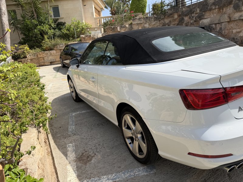 AUDI A3 CABRIO AMBITION 2.0 TDI CLEAN