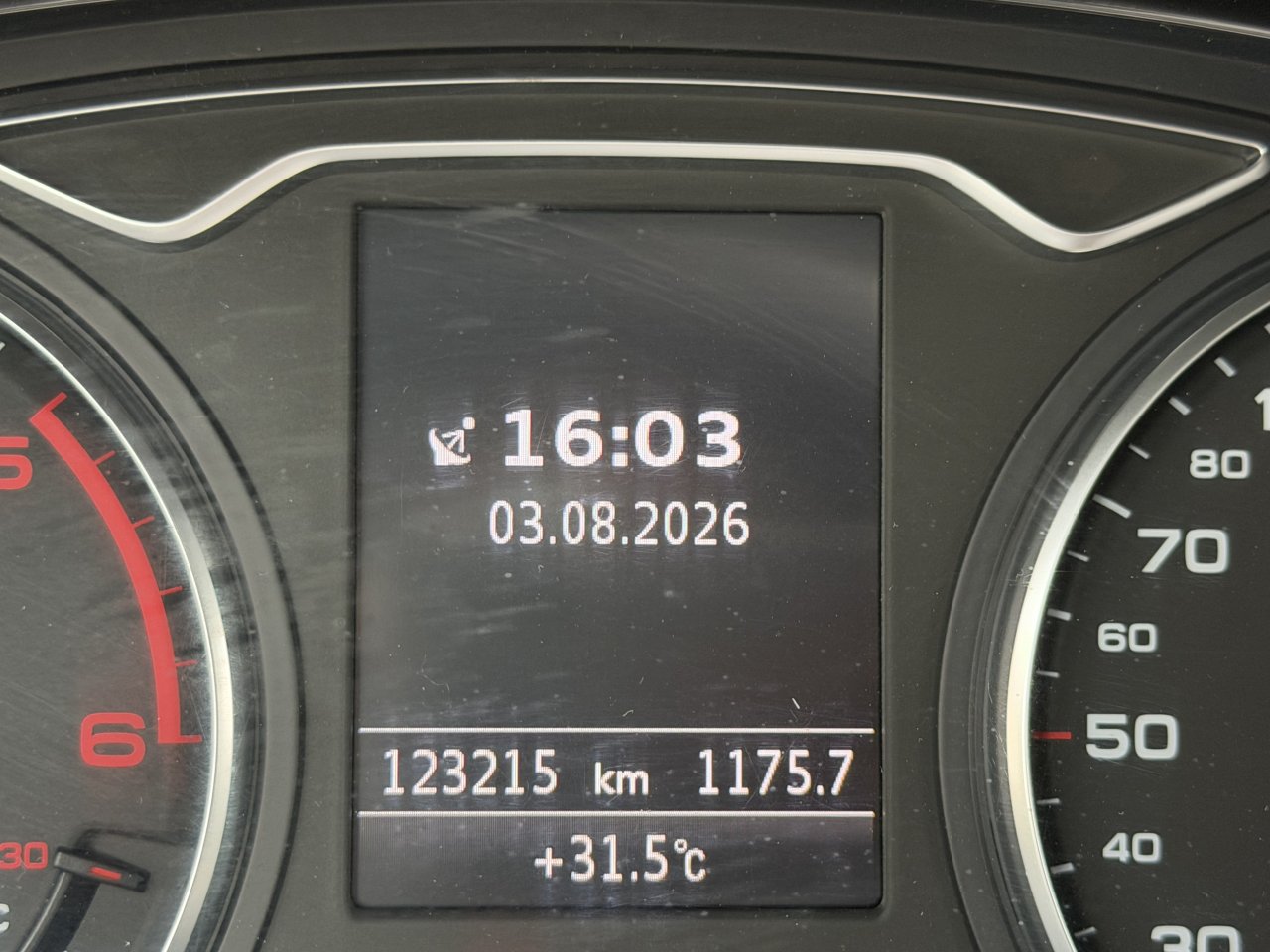 AUDI A3 CABRIO AMBITION 2.0 TDI CLEAN