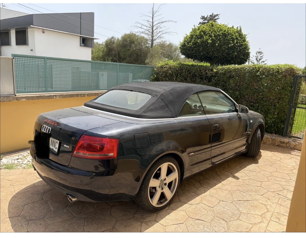 Audi A4 Cabrio for sale with AC BJ 2007 / 92,000 km