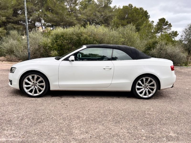AUDI A5 Cabrio zu verkaufen (Navigation, Alcantara)