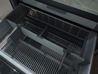 Expositor Cocina Exterior Premium con Parrilla, Fregadero y Nevera aprox. 120 x 120 x 90 cm