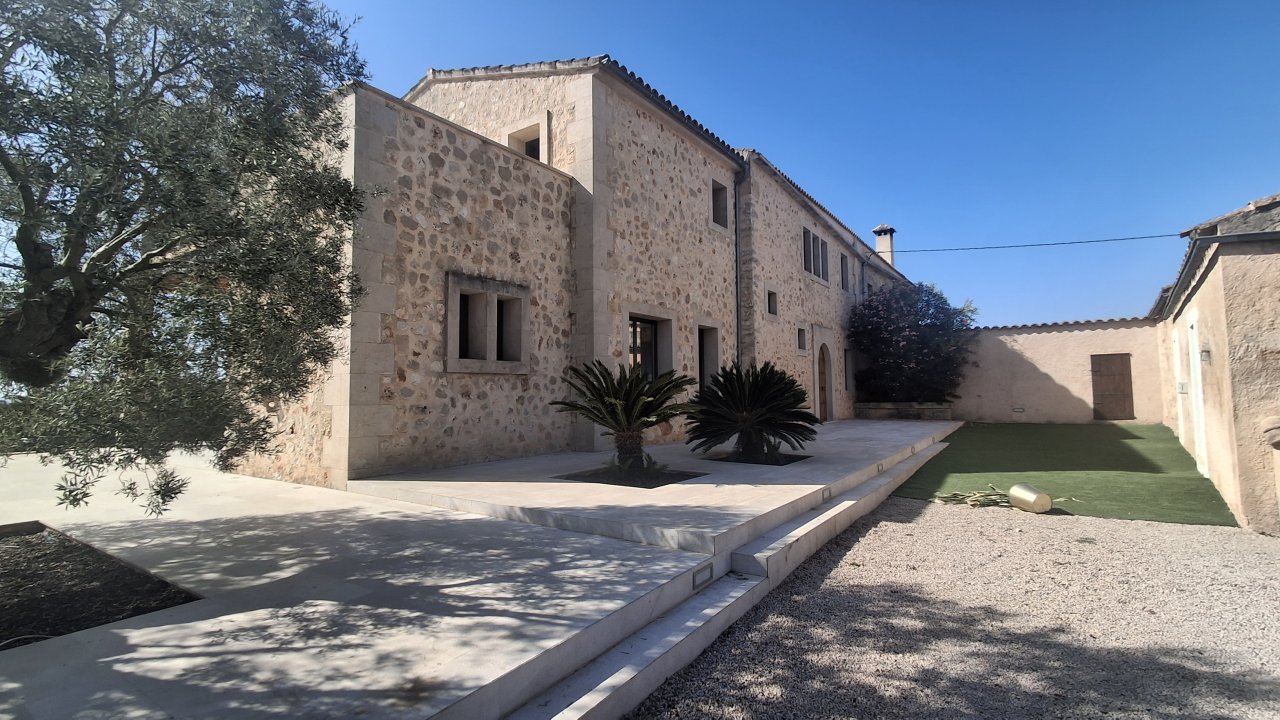 Autarke FInca mit Fussbodenheizung, Pferde/ Tierhaltung, Pool bei Porreres -- F 43
