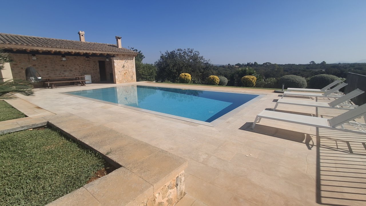 Autarke FInca mit Fussbodenheizung, Pferde/ Tierhaltung, Pool bei Porreres -- F 43