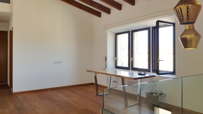 Autarke FInca mit Fussbodenheizung, Pferde/ Tierhaltung, Pool bei Porreres -- F 43