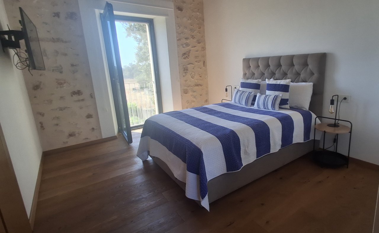 Autarke FInca mit Fussbodenheizung, Pferde/ Tierhaltung, Pool bei Porreres -- F 43