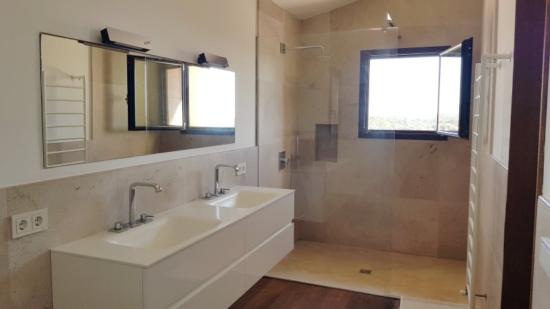 Autarke FInca mit Fussbodenheizung, Pferde/ Tierhaltung, Pool bei Porreres -- F 43