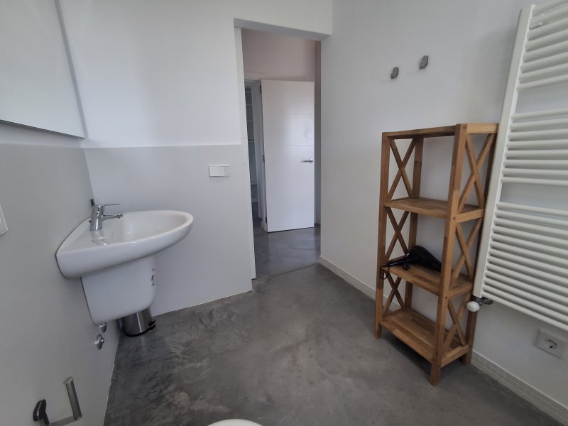 Autarke, teilmöblierte Finca mit Heizung, Pool und Traumausblick bei Felanitx-- F 44 LZ