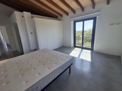Autarke, teilmöblierte Finca mit Heizung, Pool und Traumausblick bei Felanitx-- F 44 LZ
