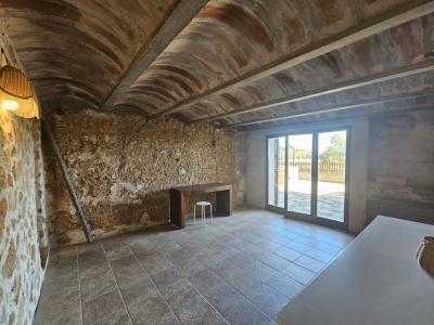 Finca auténtica y cuidadosamente renovada, piscina, calefacción central, eficiente energéticamente, sin aire acondicionado