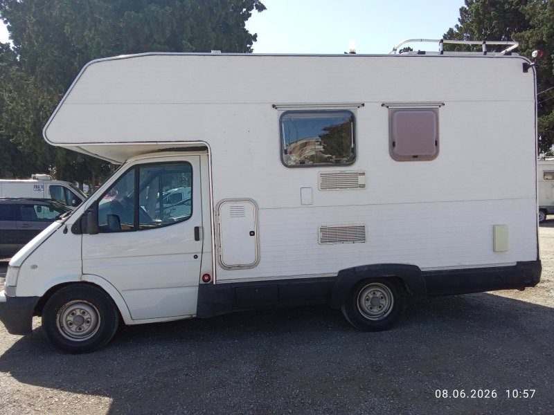 Autocaravana año 1993 para cambiar por vivienda