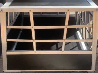 Autohundebox