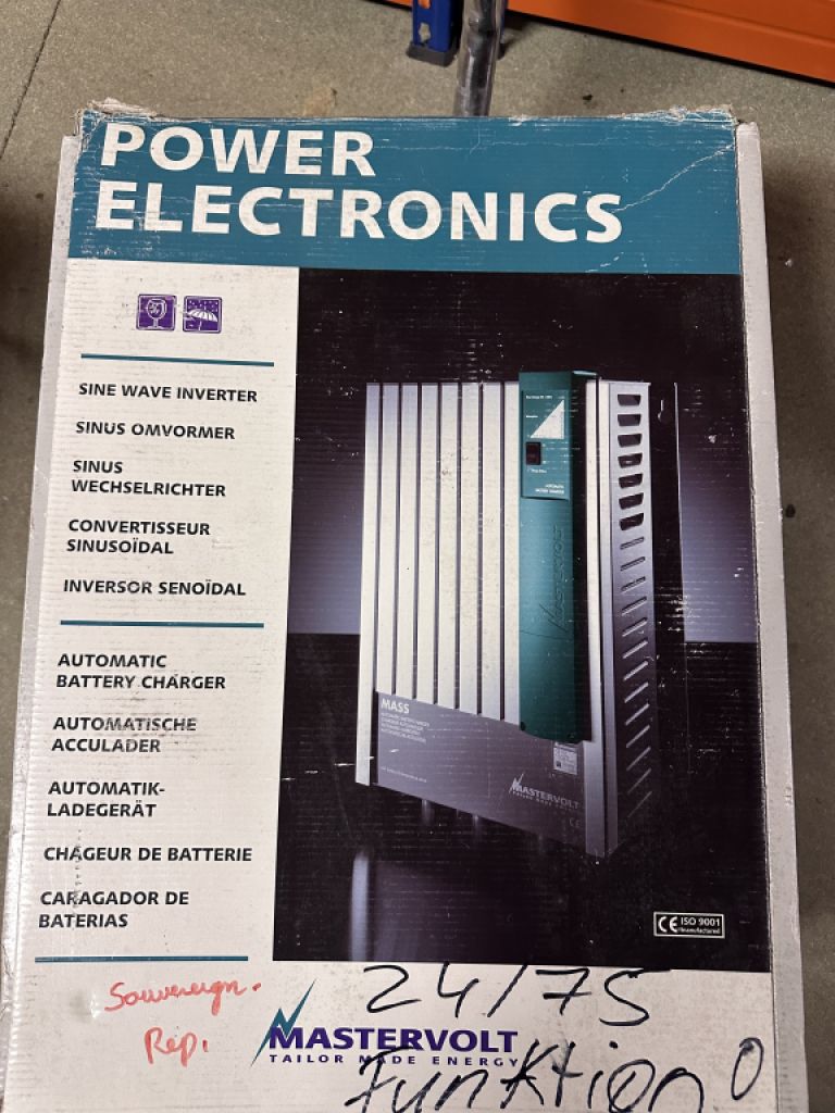 Automatic battery charger