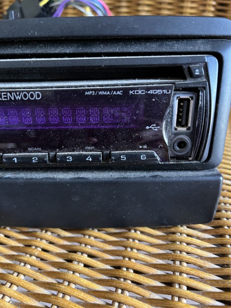 Car stereo Kennwood
