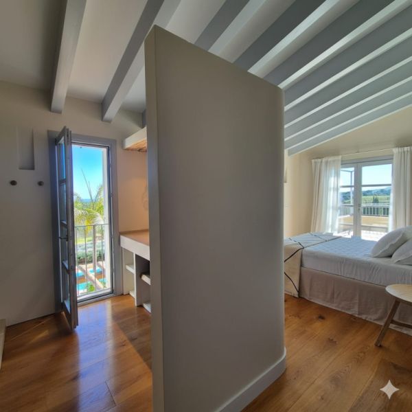 Vanguardia y Naturaleza: Villa de lujo con vistas panorámicas entre Porto Colom y Manacor