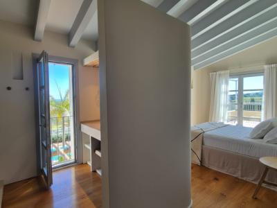 Vanguardia y Naturaleza: Villa de lujo con vistas panorámicas entre Porto Colom y Manacor