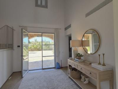 Vanguardia y Naturaleza: Villa de lujo con vistas panorámicas entre Porto Colom y Manacor