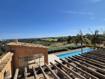Vanguardia y Naturaleza: Villa de lujo con vistas panorámicas entre Porto Colom y Manacor