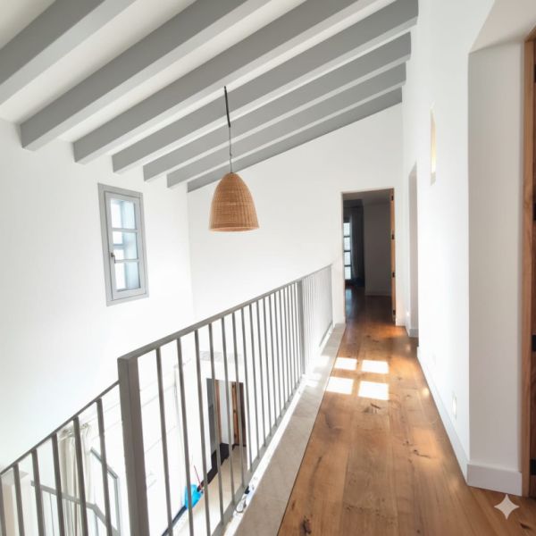 Vanguardia y Naturaleza: Villa de lujo con vistas panorámicas entre Porto Colom y Manacor