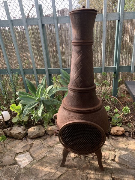 Aztekenofen , gusseisern