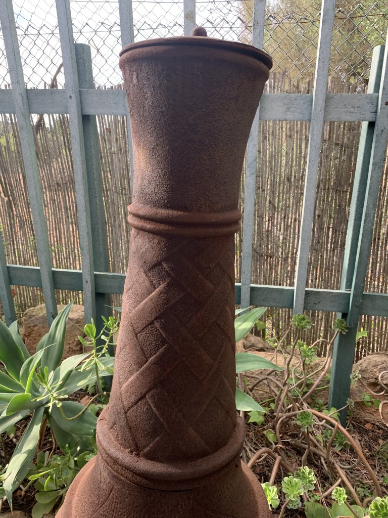 Aztekenofen , gusseisern