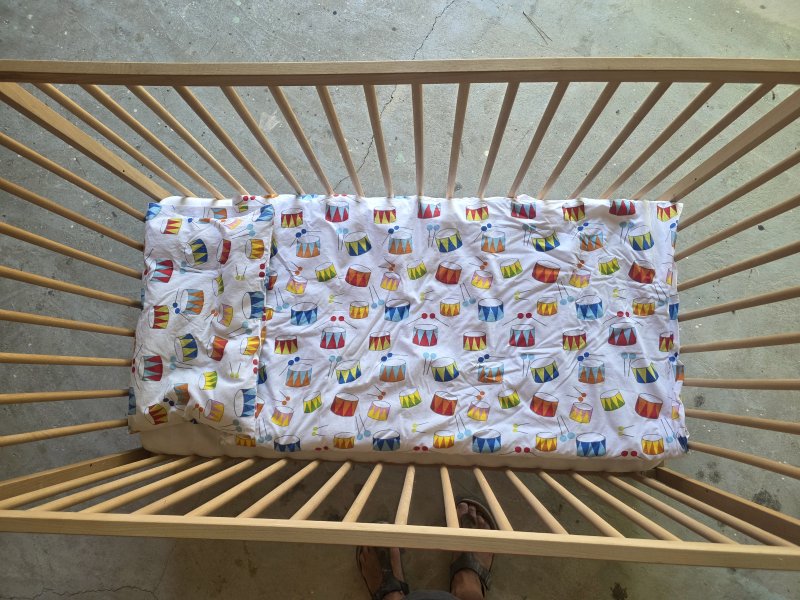 Baby crib