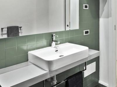 ✦  BAD-MAGIC ✦  The new bathroom in 48h !